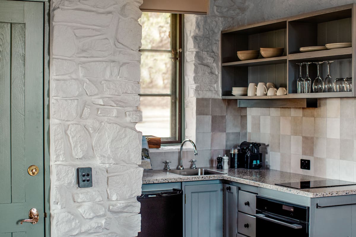 studio cottage | private kitchen | coffee/tea maker, electric kettle, eco-friendly cleaning products