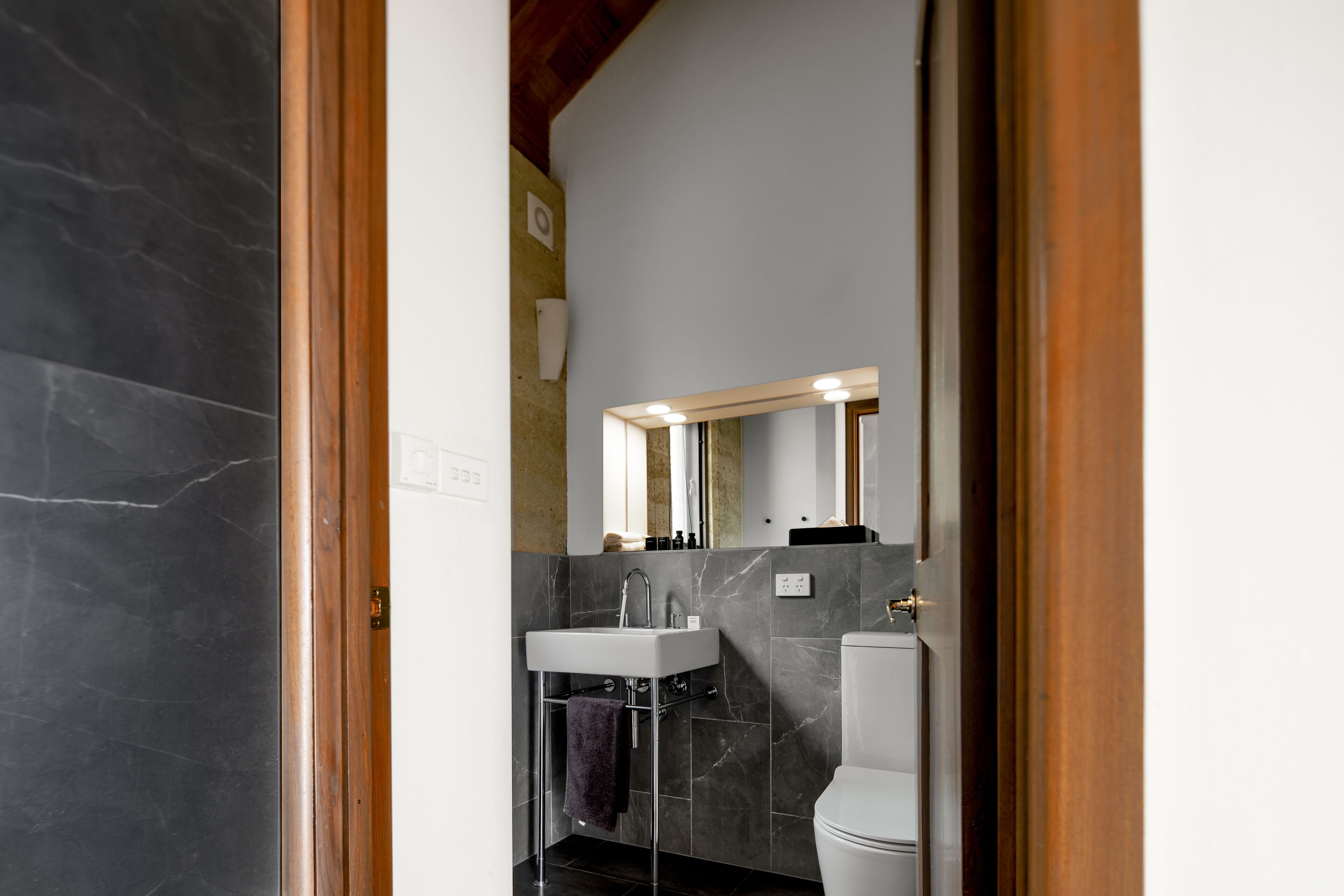 premium waterfront cottage | bathroom | hair dryer, towels, shampoo