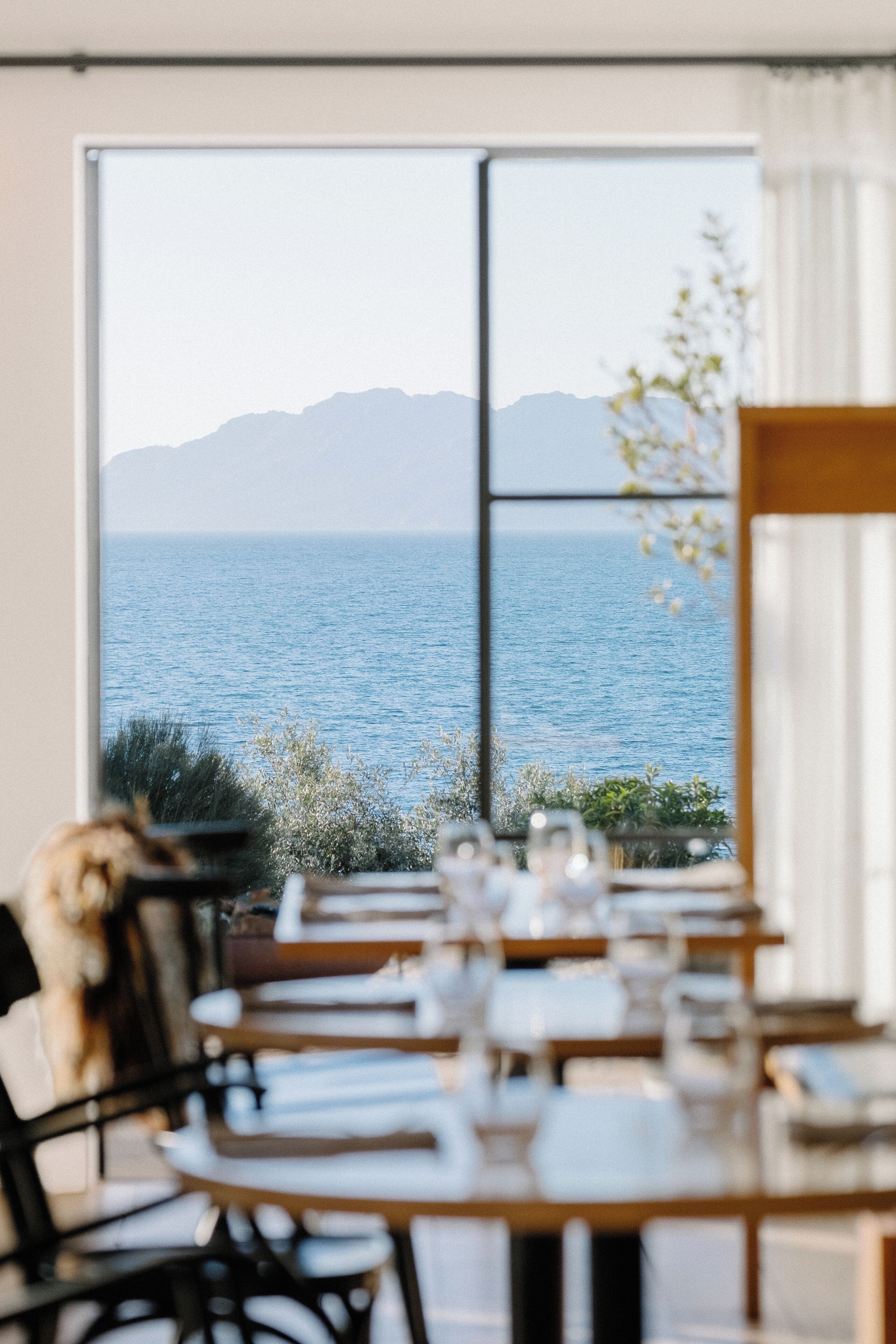 Déjeuner et dîner servis sur place