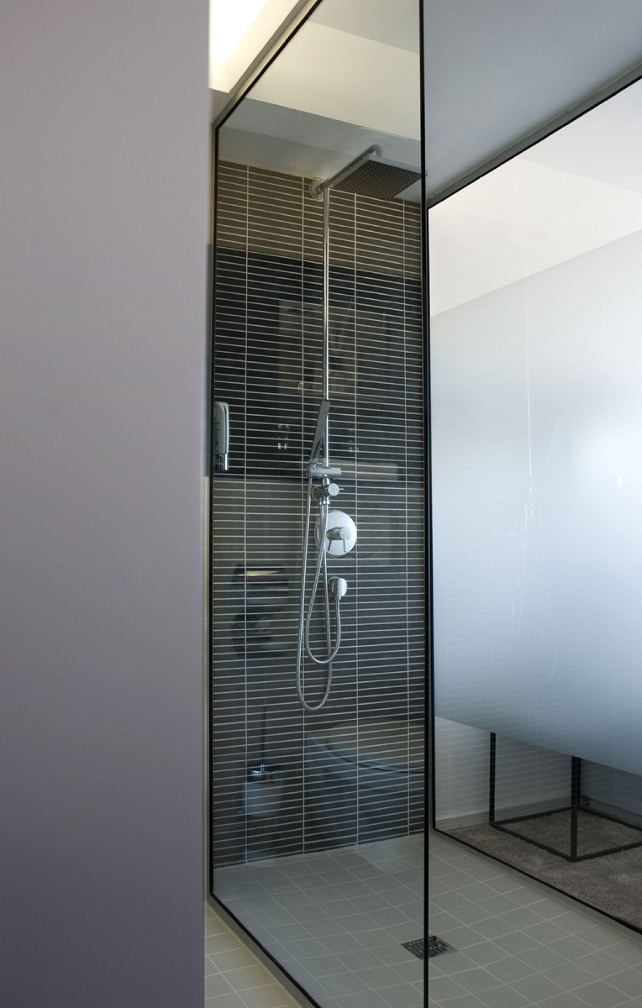 double room | bathroom shower