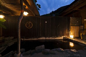 室外 SPA 浴缸