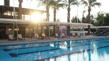 Indoor pool, outdoor pool, free cabanas, pool umbrellas