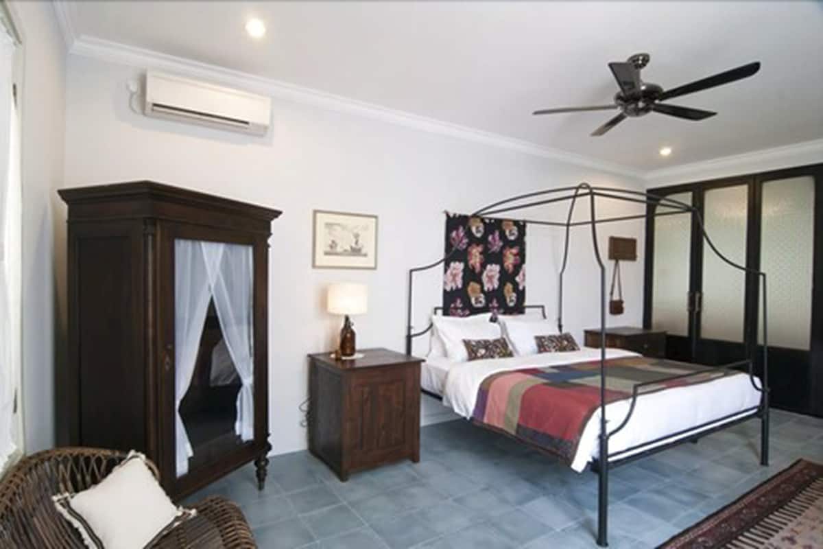 Suite (Magena) | 1 bedroom, minibar, free WiFi, bed sheets