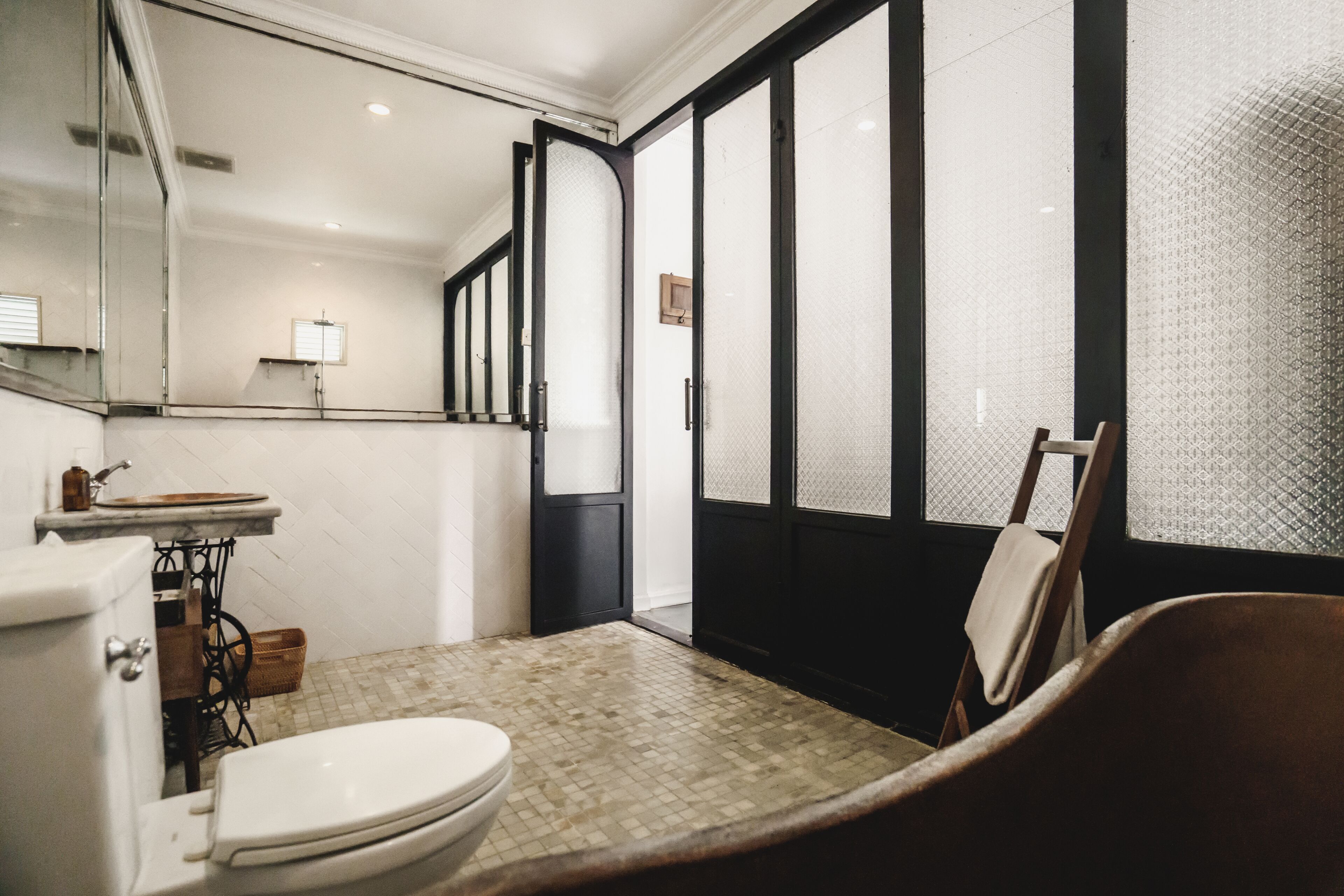 suite (magena) | bathroom | free toiletries, hair dryer, towels, soap