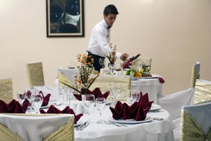 Breakfast, lunch and dinner served - Crystal Kaymakli Hotel & SPA (Nevsehir)