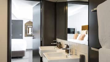 Penthouse | Bathroom