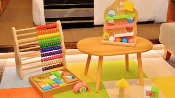 Chambre, non-fumeurs (Baby&Kids) | Coffres-forts dans les chambres, bureau, rideaux occultants