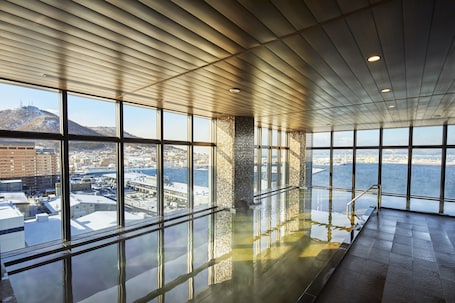 Hot springs. Hakodate Kokusai Hotel