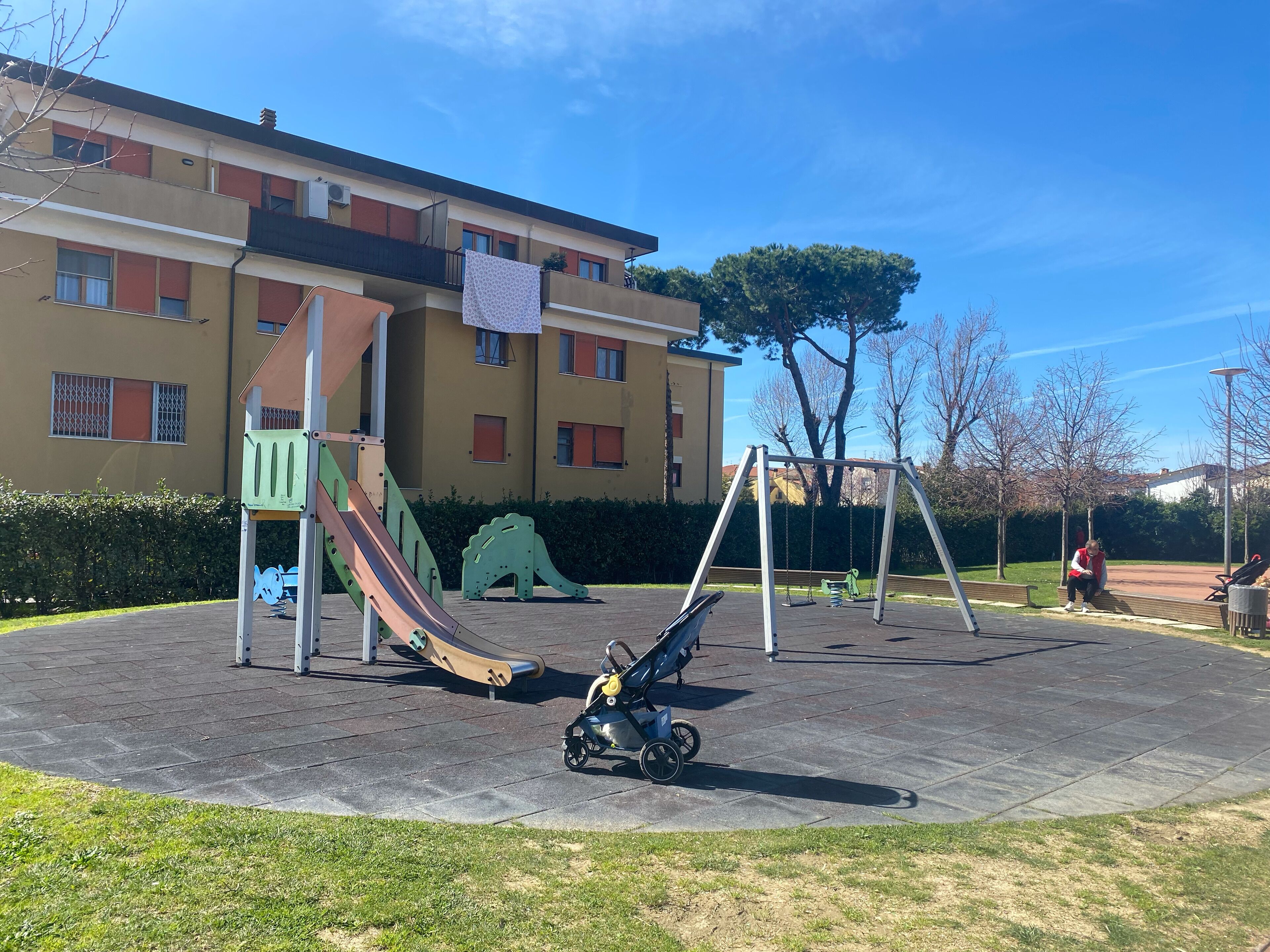 children’s play area – outdoor