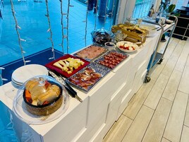 Minibar, blackout drapes, soundproofing, iron/ironing board