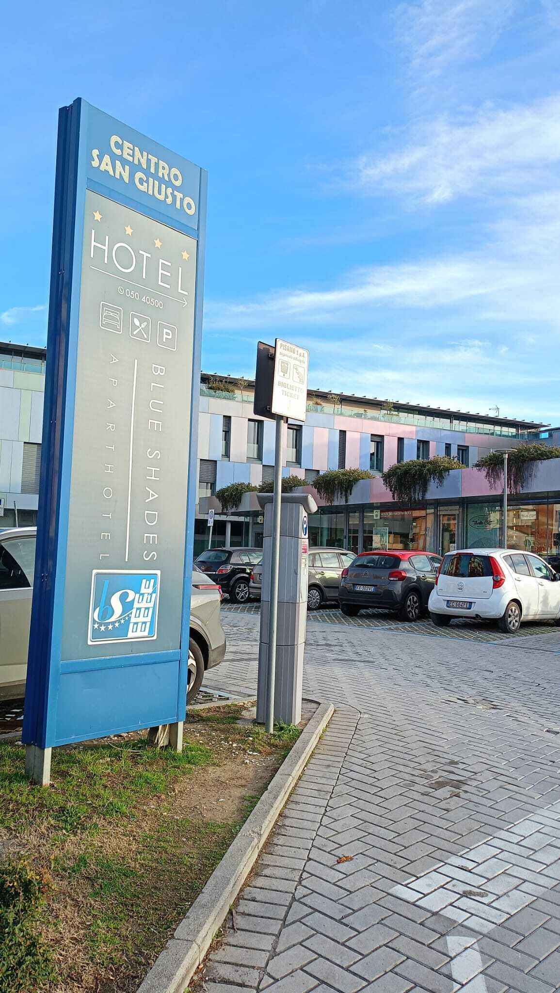 Photo - Blue Shades Hotel