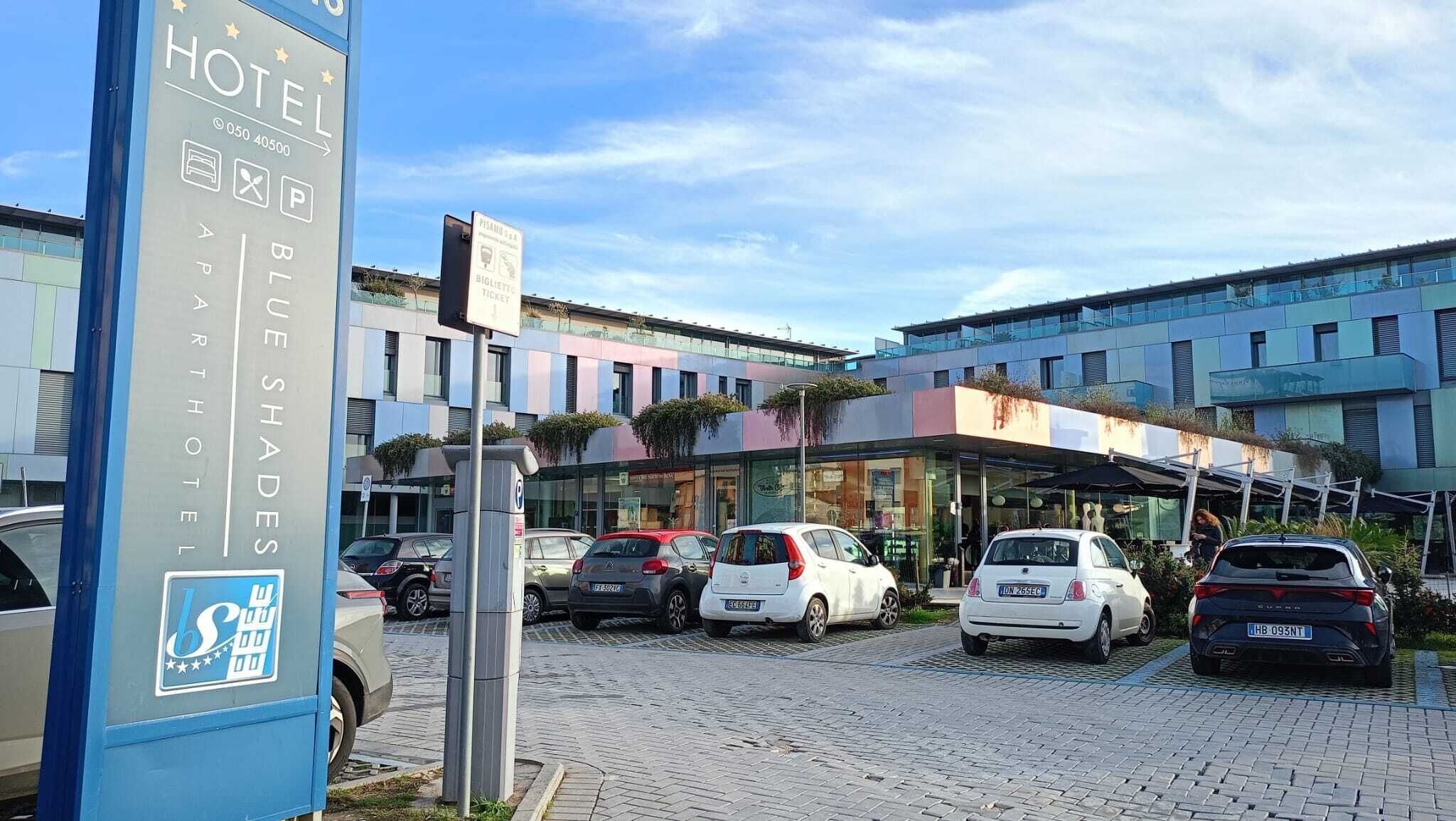 Photo - Blue Shades Hotel