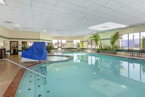 Indoor pool, open 6:00 AM to 11:00 PM, sun loungers - Best Western Plus Cottontree Inn (Idaho Falls)