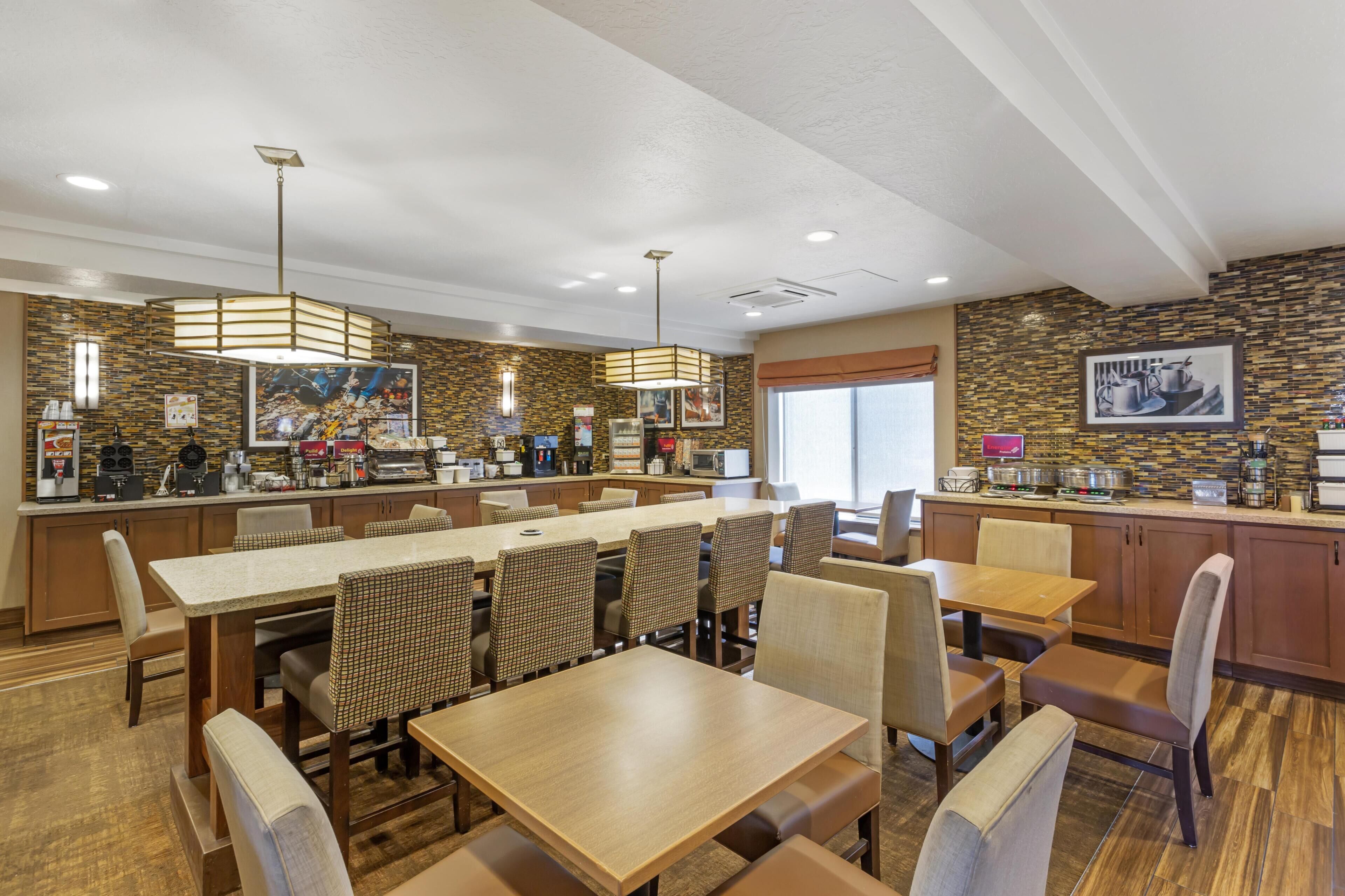 Free daily buffet breakfast