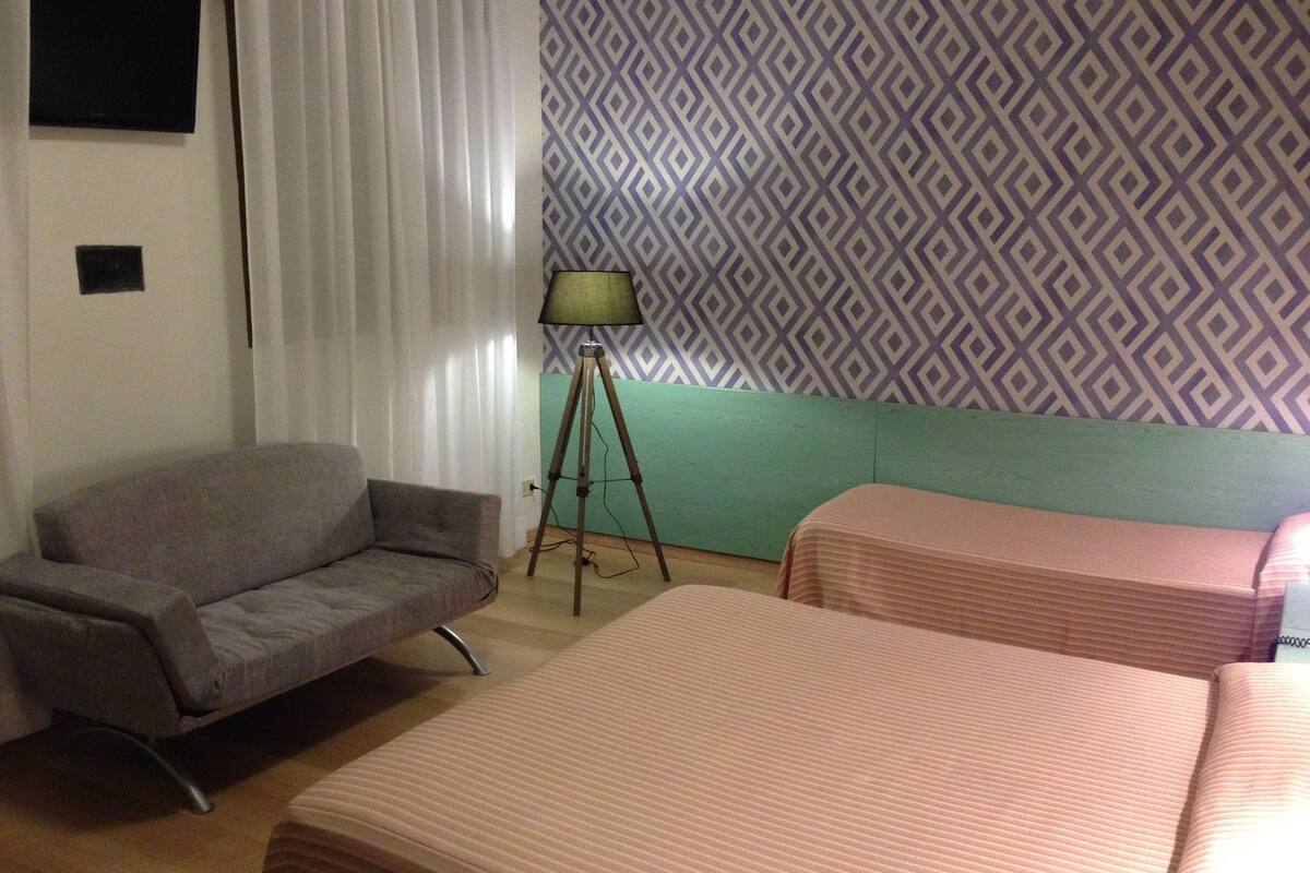 Triple Room | In-room safe, desk, cribs (surcharge), WiFi (free)