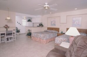 Camera Standard, cucina | Biancheria da letto di alta qualità, insonorizzazione, Wi-Fi gratuito