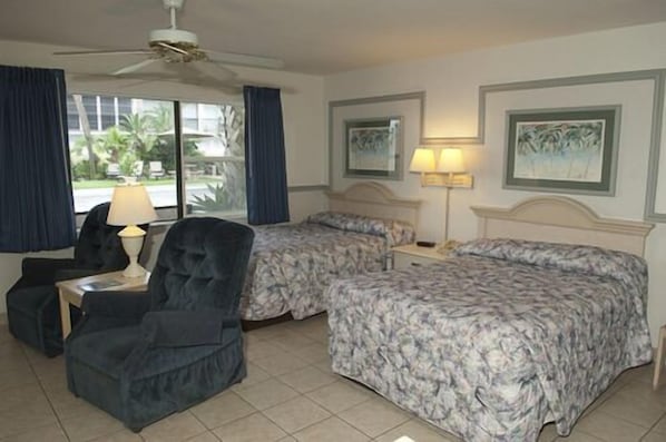 Standard Room, Kitchen