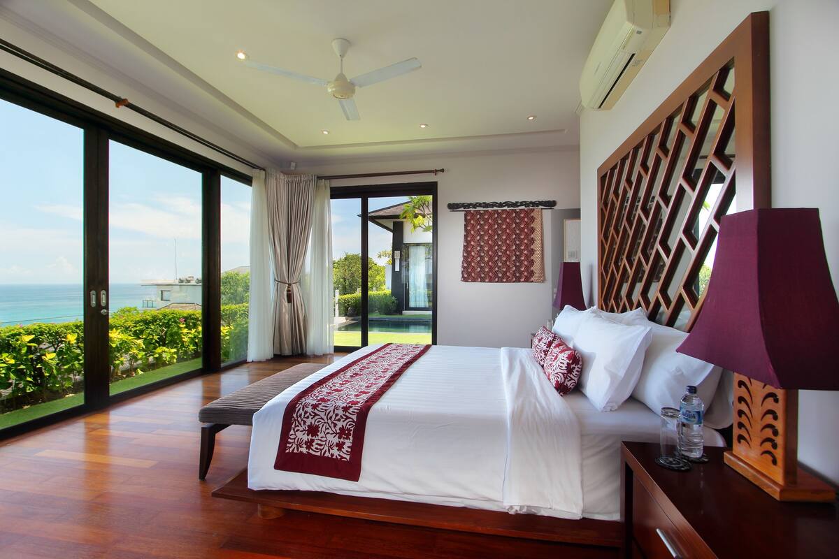 Villa, 4 Bedrooms, Private Pool (OWOW) | Minibar, in-room safe, desk, laptop workspace