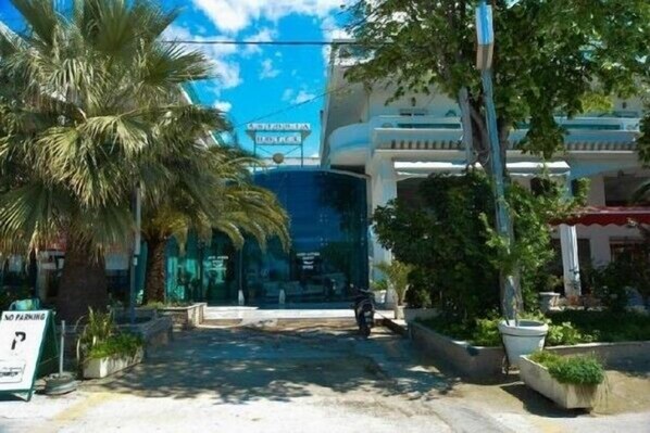 Front of property - Astoria Hotel (Igoumenitsa)