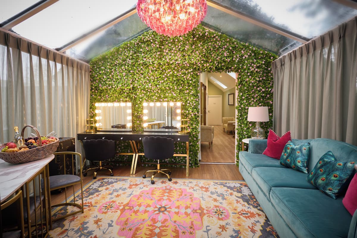 Deluxe Double or Twin Room | Iron/ironing board, WiFi (surcharge), bed sheets
