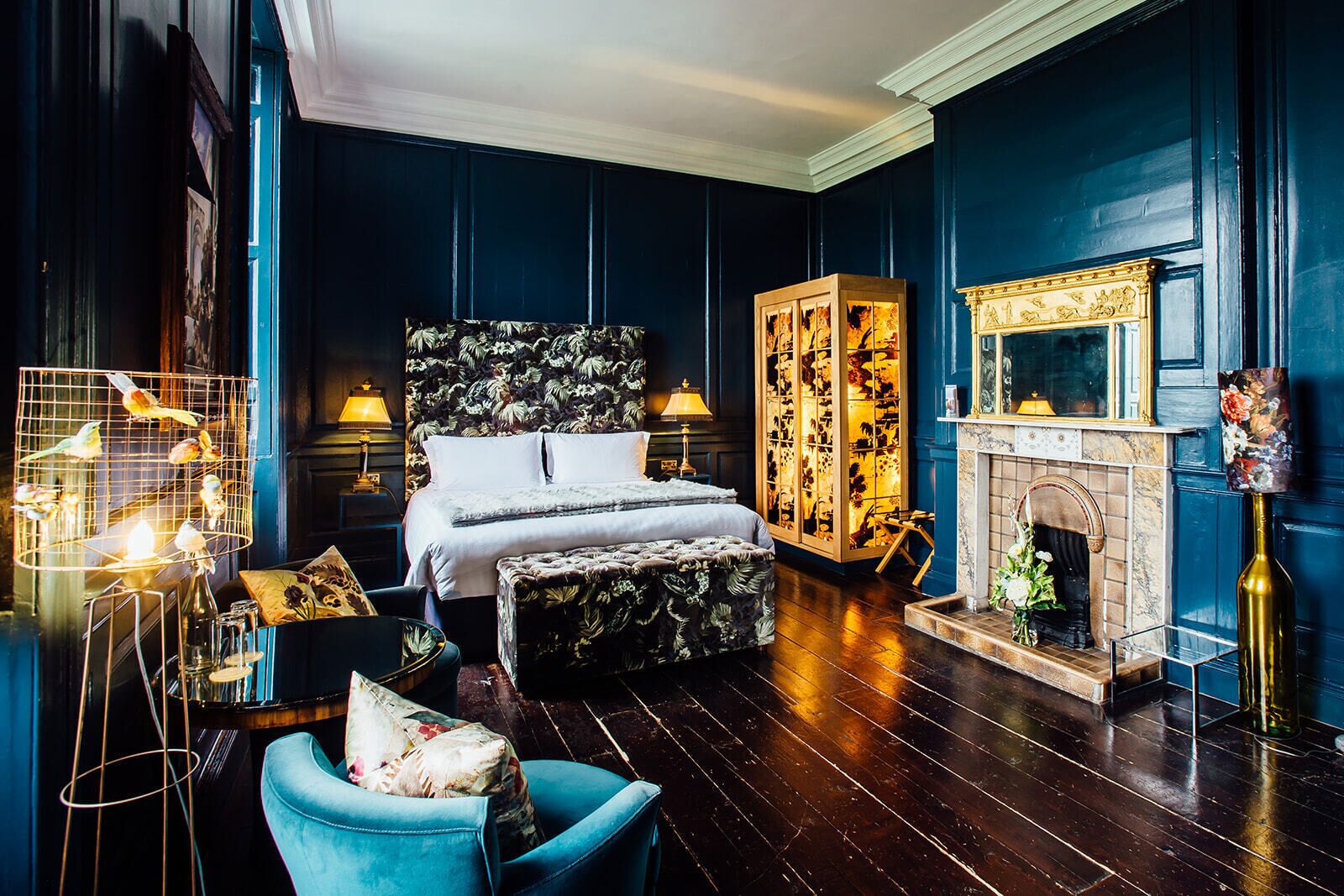 Iron/ironing board, WiFi, bed sheets, wheelchair access