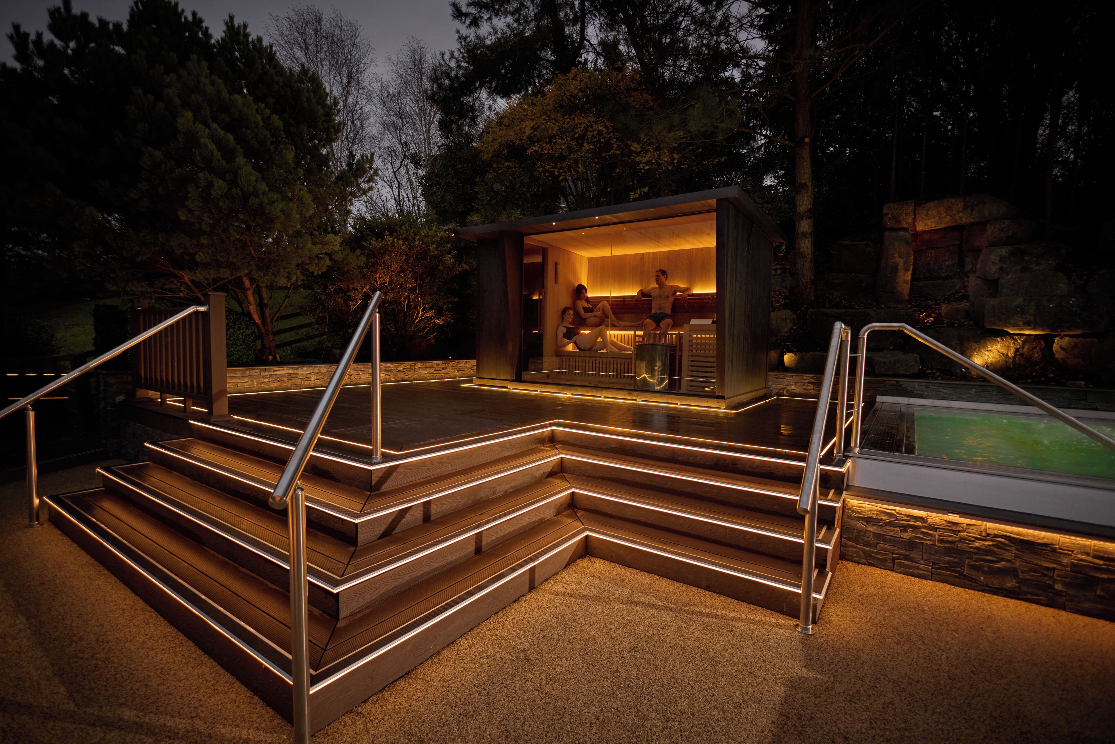 Sauna, hot tub, body treatments, aromatherapy, deep-tissue massages