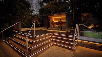 Sauna, hot tub, body treatments, aromatherapy, deep-tissue massages
