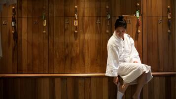 Salas de tratamientos para parejas, sauna, baño turco