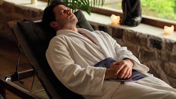 Salas de tratamiento para parejas, sauna y baño de vapor