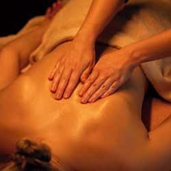 Couples treatment rooms, sauna, steam room, body treatments