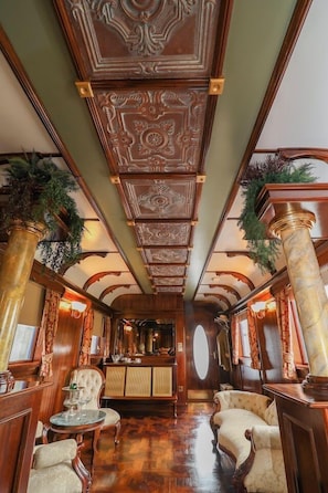 Signature Suite