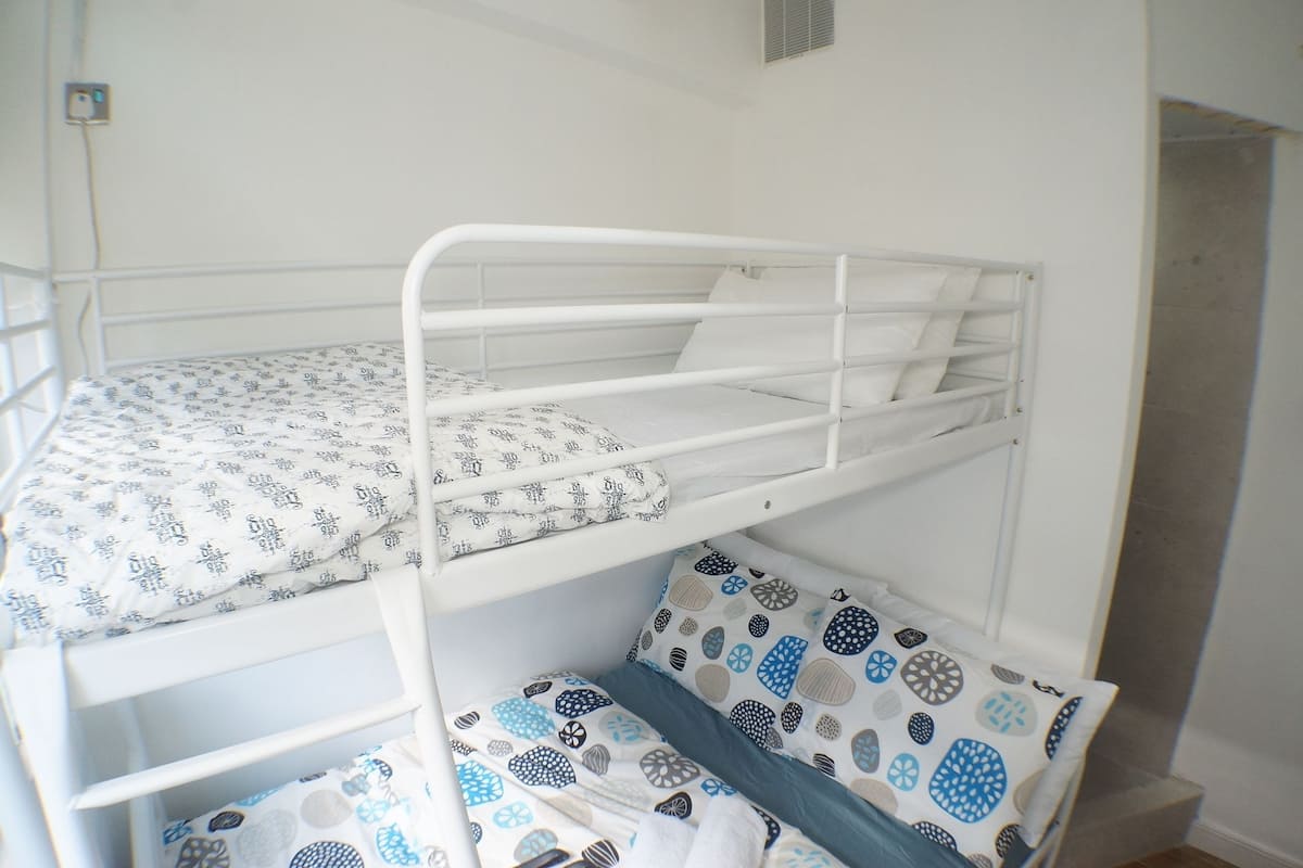 Standard-Dreibettzimmer | Kostenloses WLAN
