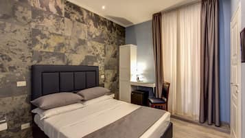 Classic-Doppelzimmer | Zimmersafe, Schreibtisch, laptopgeeigneter Arbeitsplatz