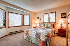 Apartment, 2 Bedrooms | 2 bedrooms, free WiFi, bed sheets