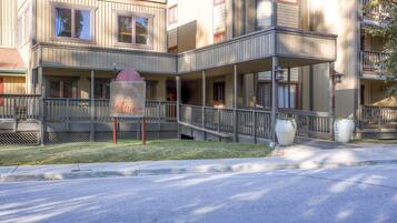 EntrĂ©e de lâhĂ©bergement