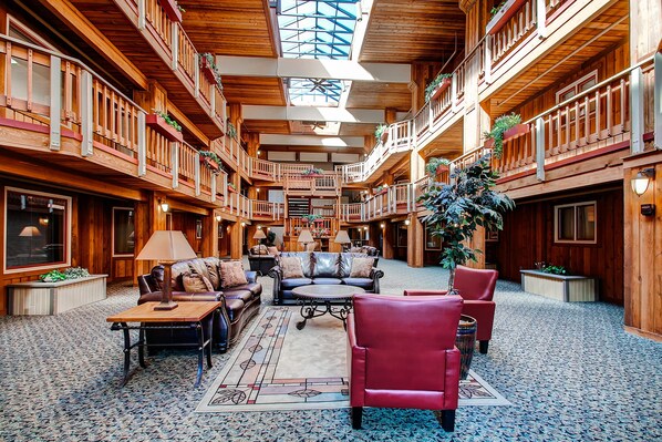 Coin salon dans le hall