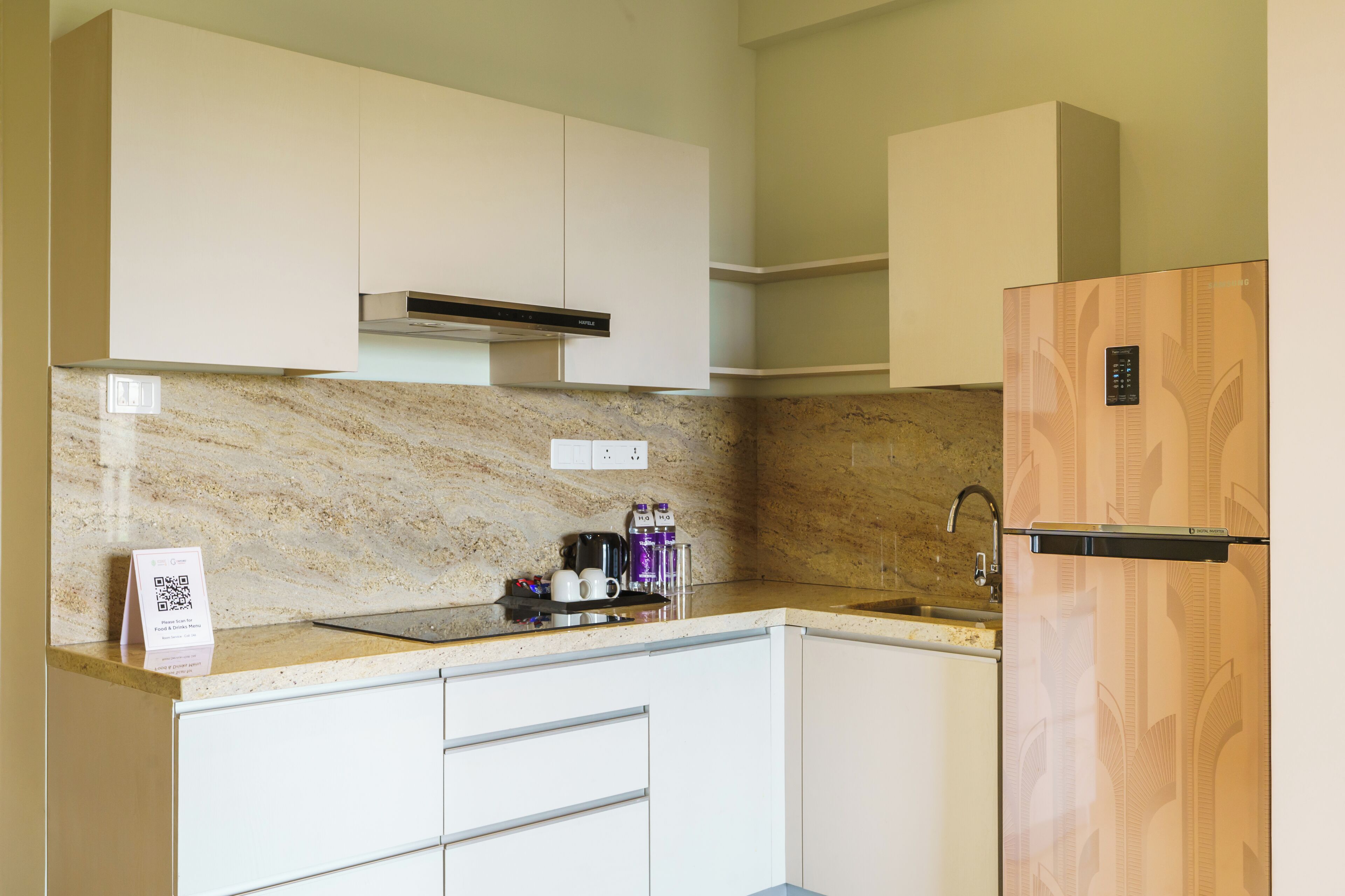 suite, 1 bedroom, kitchenette, golf view (813 sqft., living room 2 x ensuite) | 1 bedroom, minibar, in-room safe, individually decorated