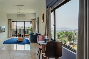 1 Bedroom, and Living room with Golf View 713 sqft, 1 X Ensuite at Iconic | Minibar, in-room safe, individually decorated, individually furnished
