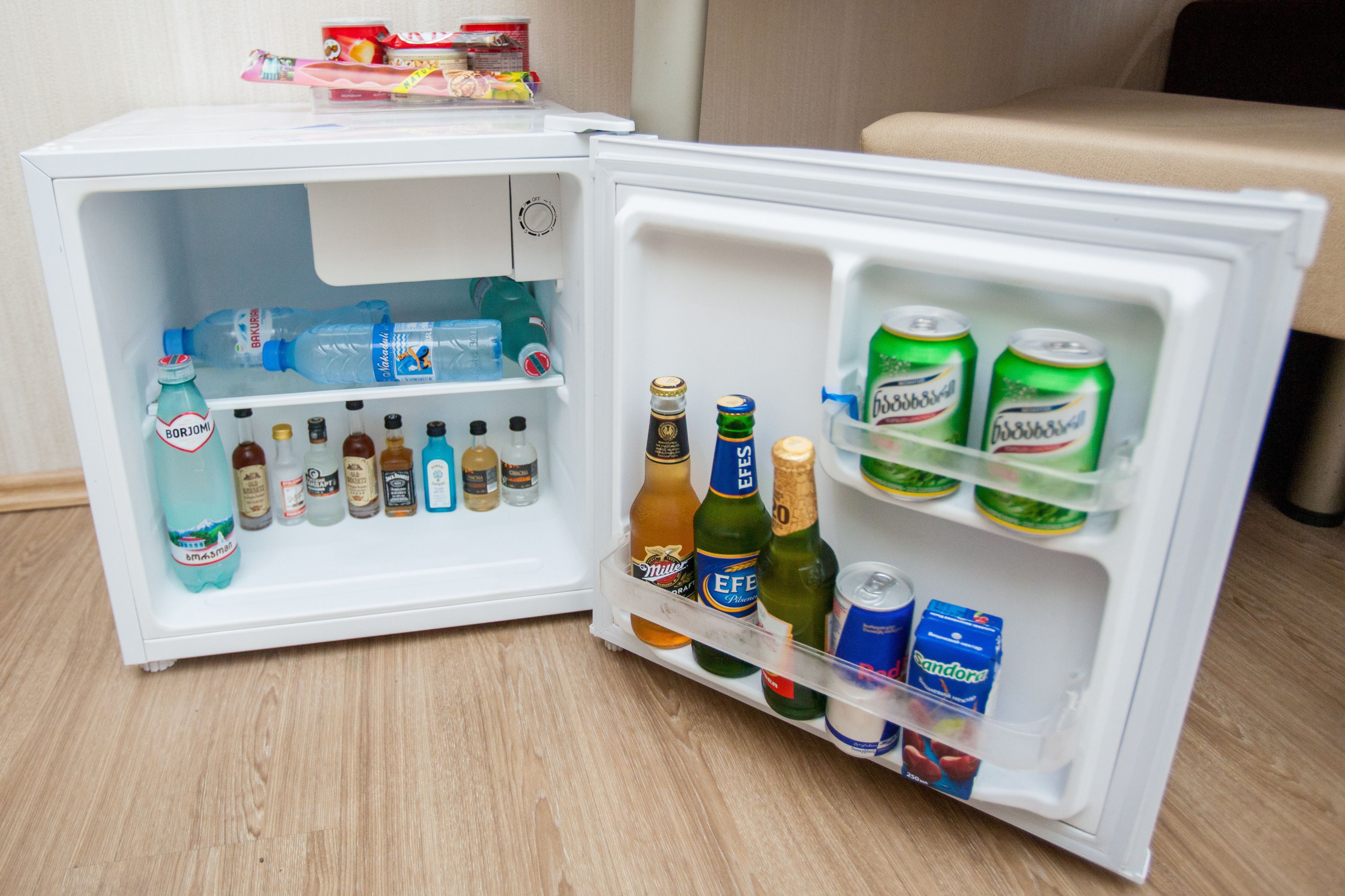 deluxe double room | minibar