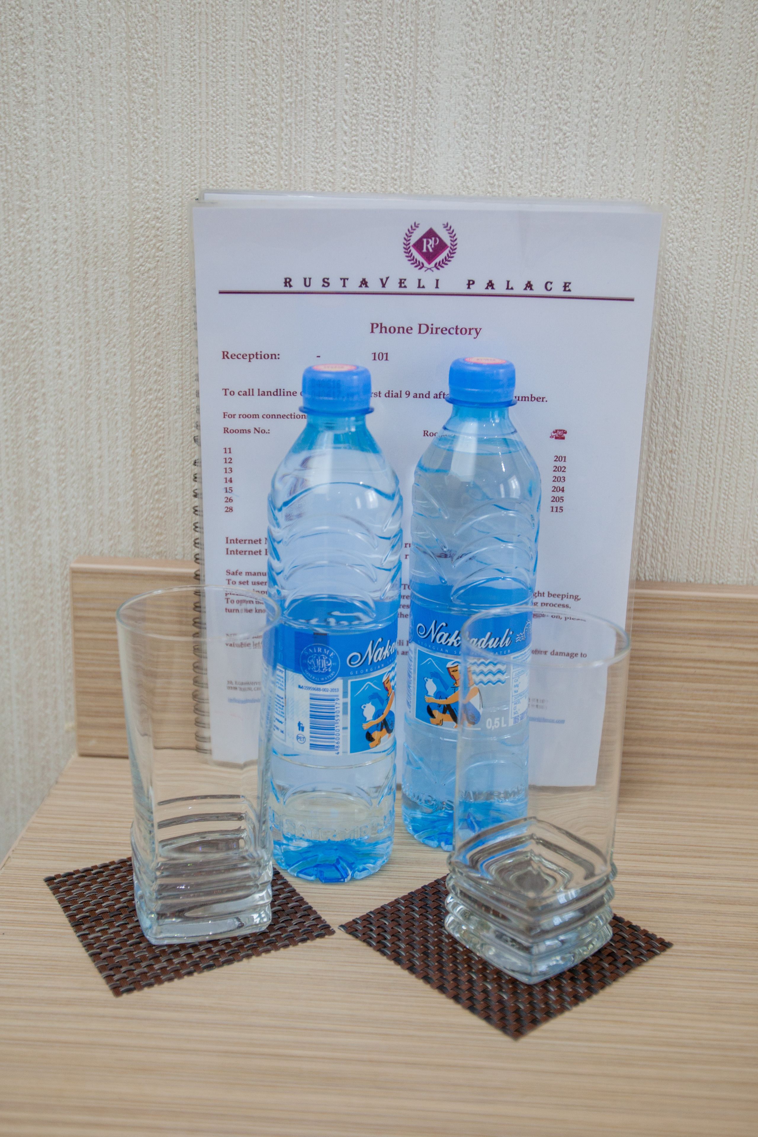 deluxe double room | minibar