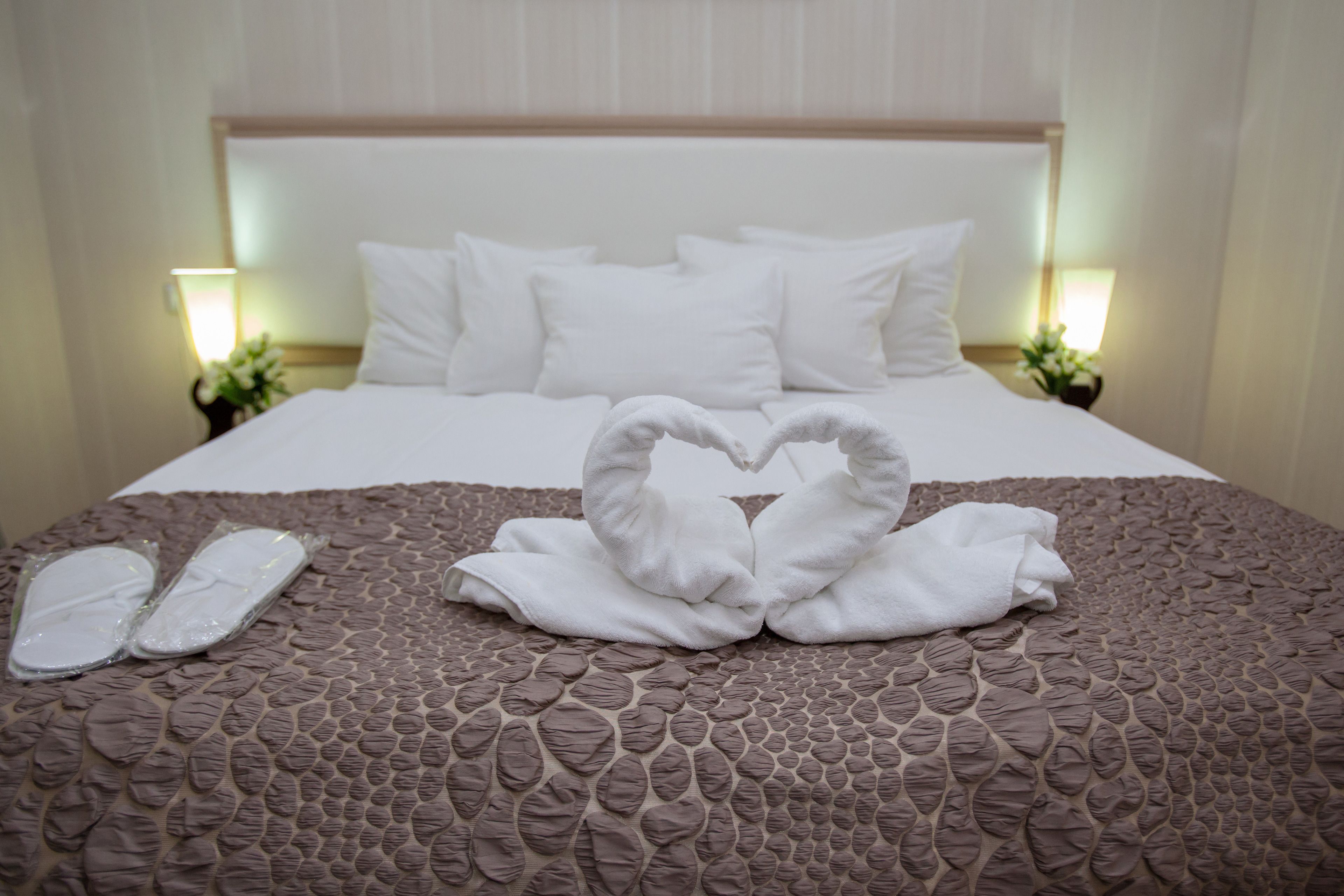 minibar, in-room safe, desk, soundproofing