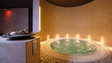 Sauna seca, banheira de hidromassagem, sauna a vapor, banho turco/hammam