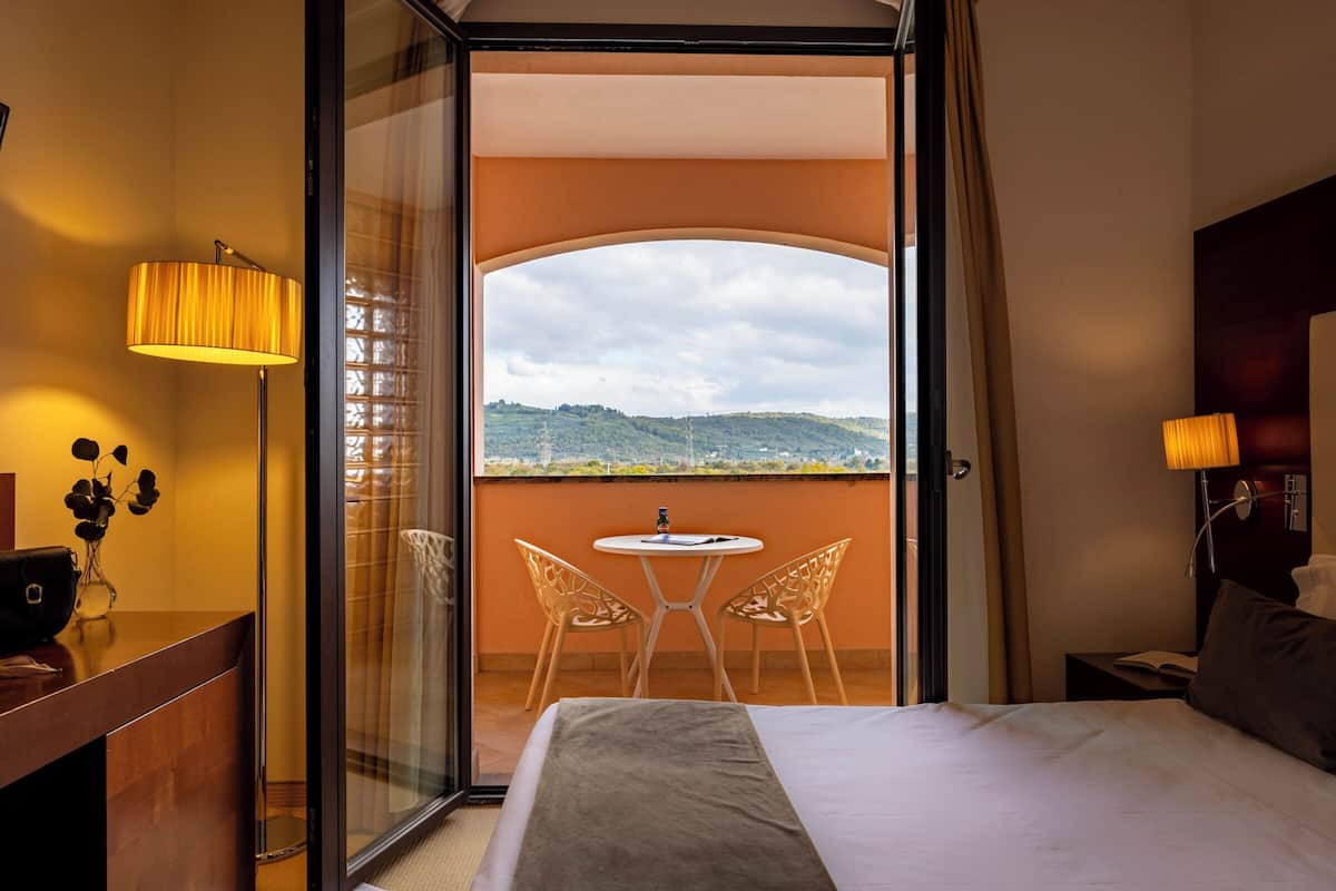 down duvets, minibar, in-room safe, desk