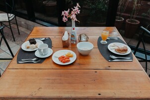 Desayuno buffet incluido todos los días 