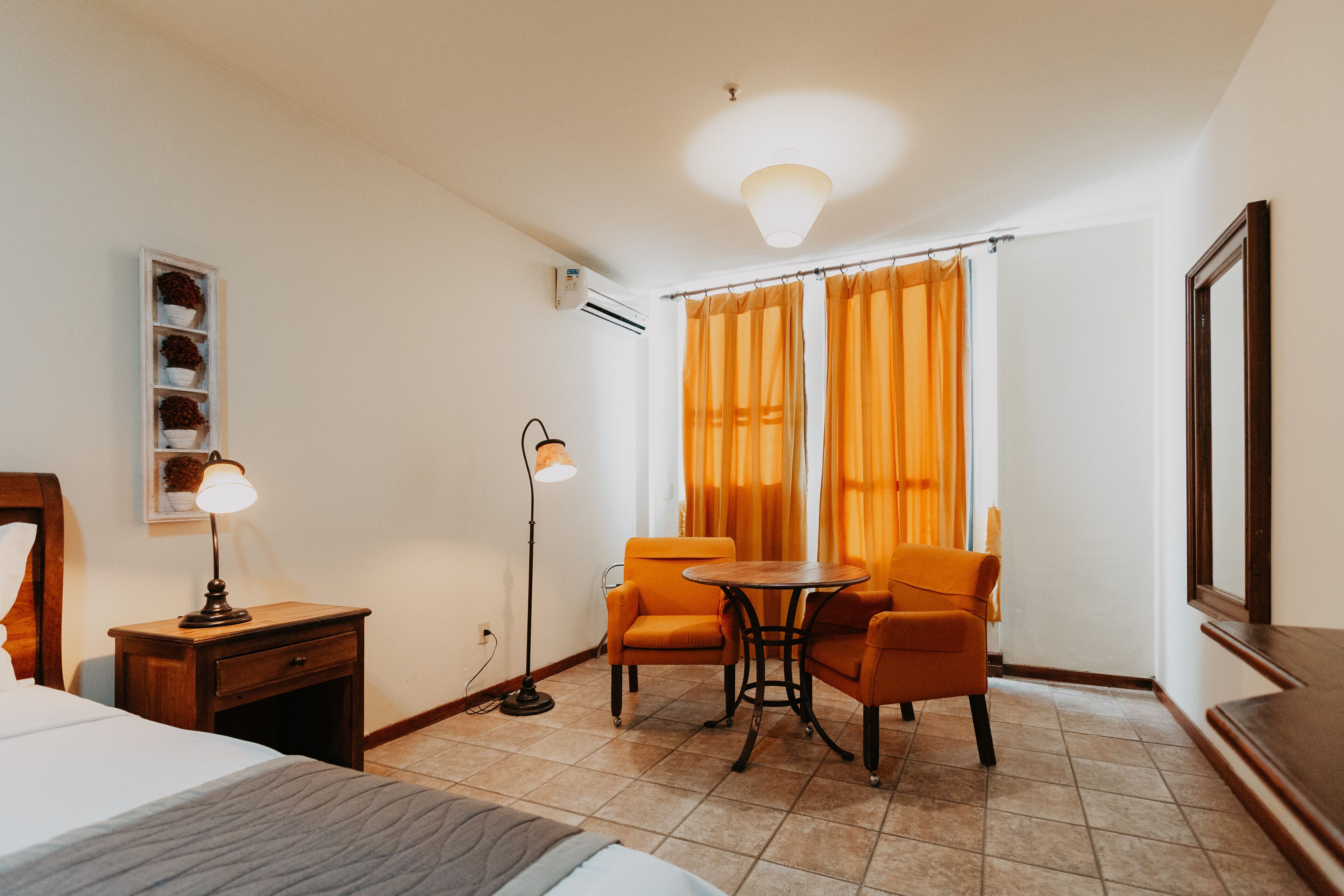 1 bedroom, minibar, free wifi, bed sheets