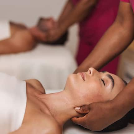 Couples treatment rooms, sauna, hot tub, steam room, body treatments