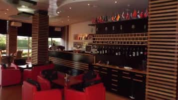 Bar (en el alojamiento)