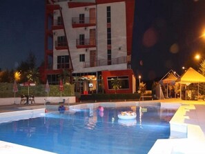 Pool - Class Hotel (Vore)