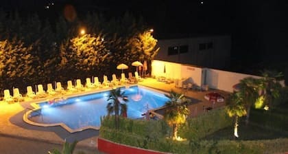 Class Hotel
