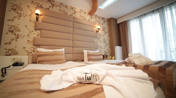 Minibar, in-room safe, iron/ironing board, free cribs/infant beds - Know Hostel (Istanbul)